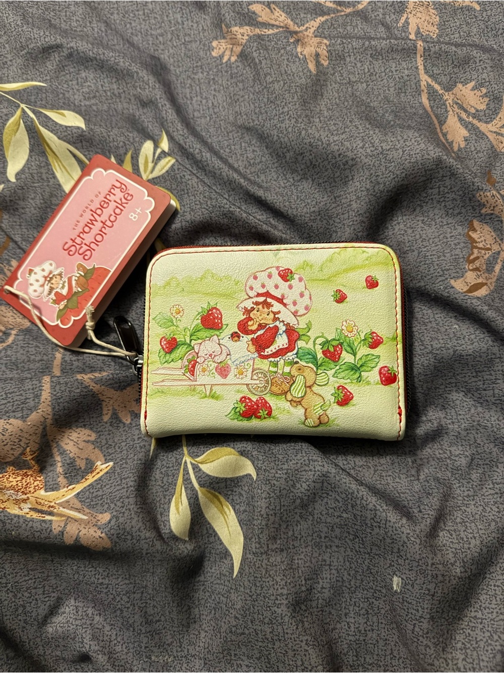 Loungefly Strawberry Shortcake Small Zip Wallet - Cream and Red